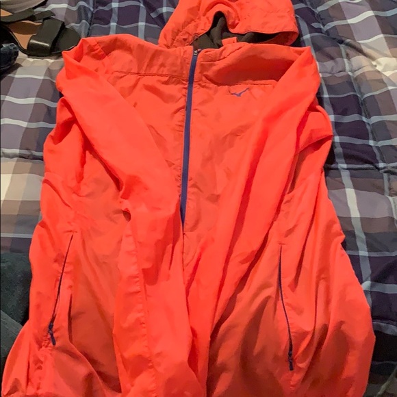 mizuno jacket running